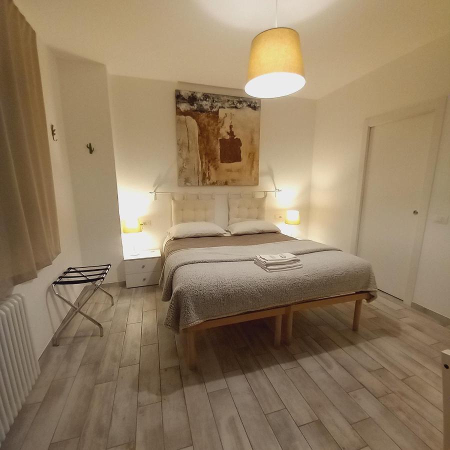 Camera Matrimoniale/Doppia con Letti Singoli con Bagno Privato